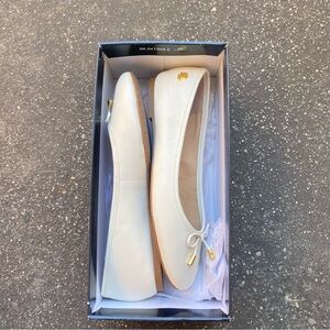 Beautiful white Ralph Lauren ballet flats